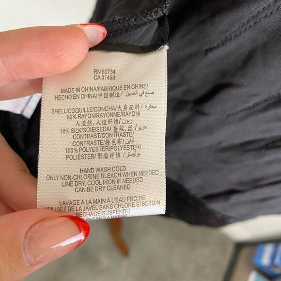 NWT BCBG Maxazria Blouse in Size XXS - Picture 6 of 6